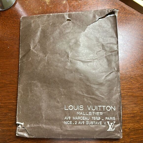 Brand New Louis Vuitton Pochette/Toiletry Bag - Picture 3 of 12